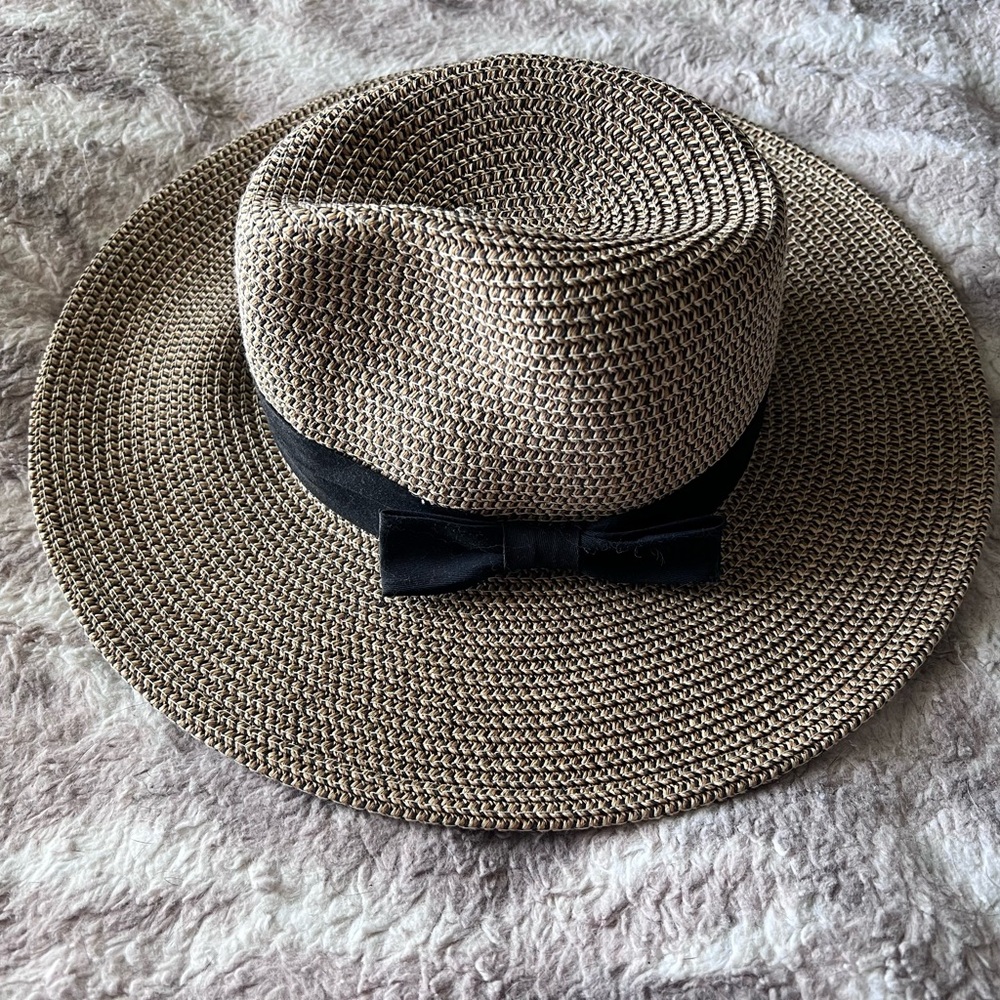 Rusty Beach Hat - Picture 2 of 3
